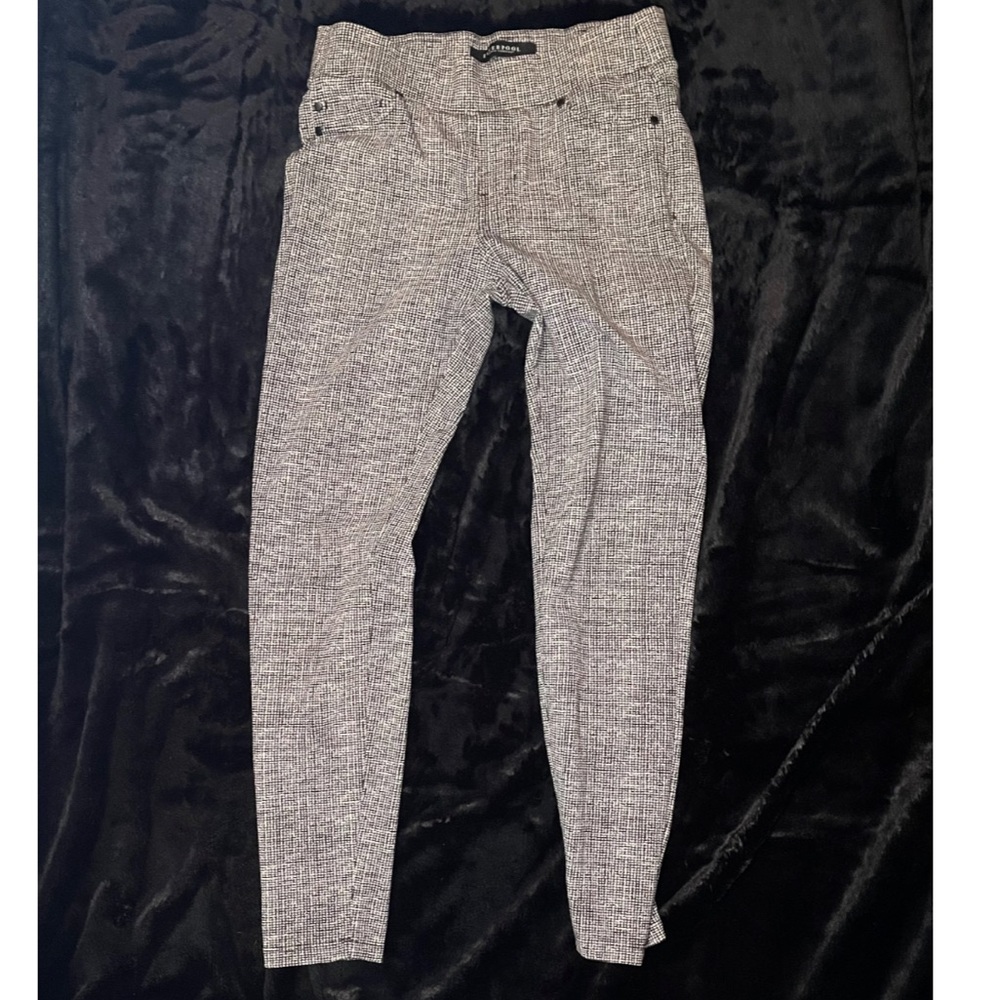 Liverpool pants size 4/27